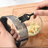 STAINLESS STEEL GARLIC CRUSHER SQUEEZER PRESS MASHER MINCER KITCHEN MANUAL TOOL